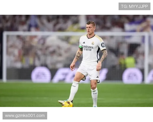 克罗斯:阿劳霍更适合皇马 中卫未补强是失策 克罗斯:阿劳霍更适合皇马 中卫未补强是失策