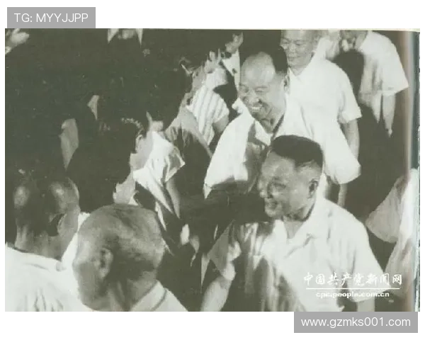 64岁红军传奇拉什喜讯传来 与小16岁女友甜蜜订婚再展人生第二春 64岁红军传奇拉什喜讯传来 与小16岁女友甜蜜订婚再展人生第二春